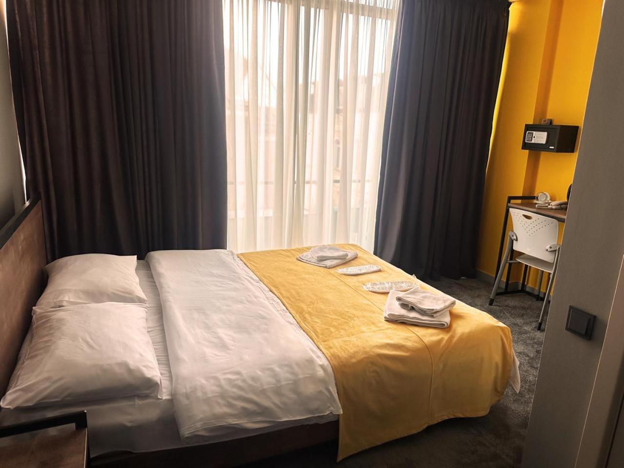 Diuma Hotel Tbilissi Extérieur photo