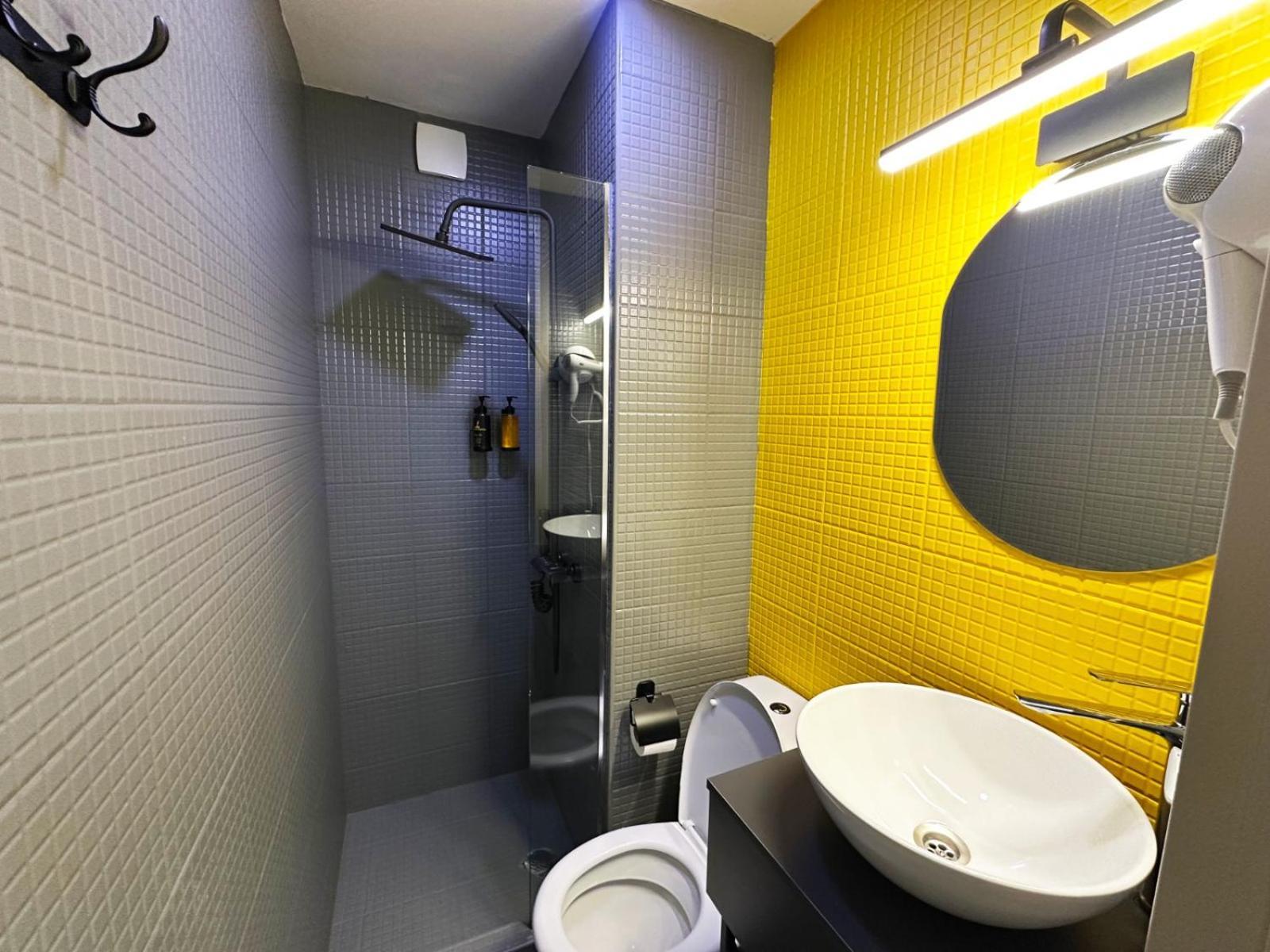 Diuma Hotel Tbilissi Extérieur photo
