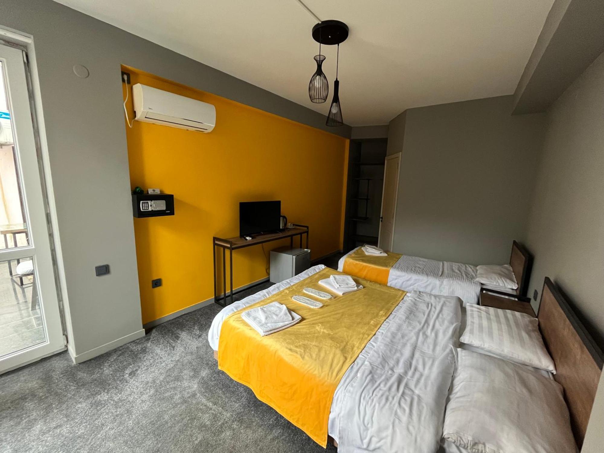 Diuma Hotel Tbilissi Extérieur photo