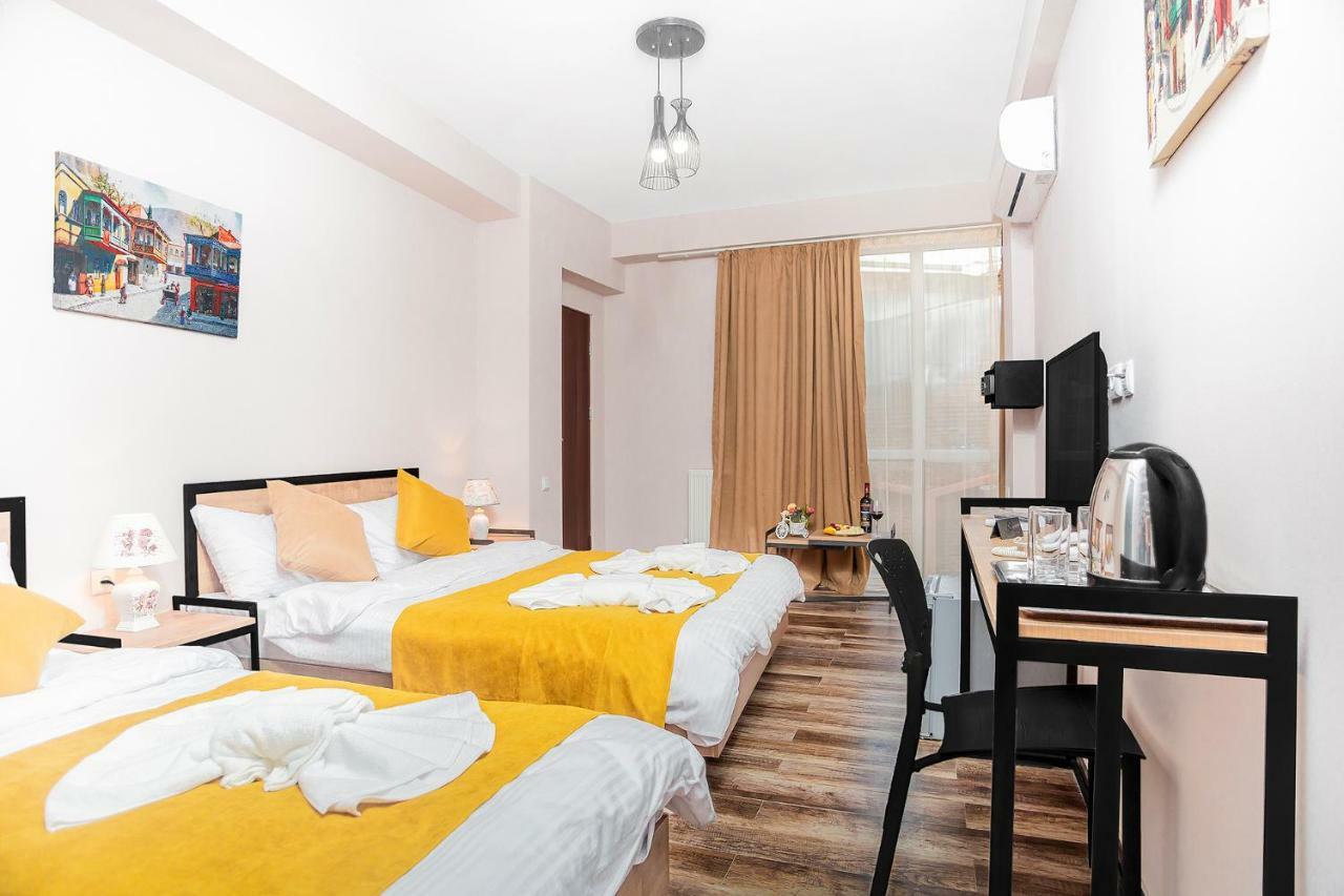 Diuma Hotel Tbilissi Extérieur photo