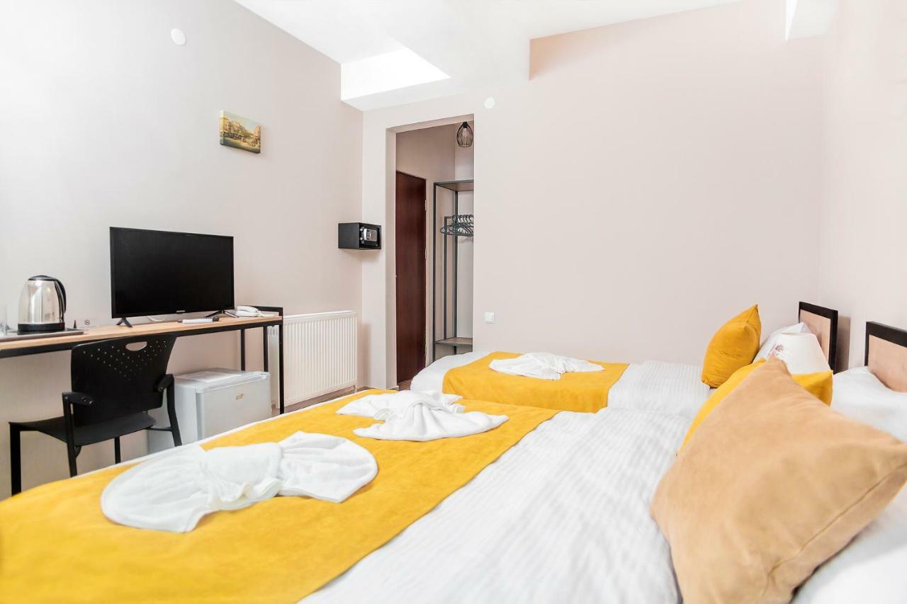 Diuma Hotel Tbilissi Extérieur photo